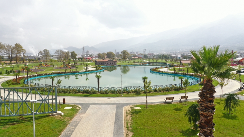 Vakıf Bera Kent Parkı hizmete açıldı