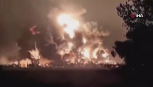 Endonezya’da Petrol Rafinerisi’nde büyük patlama!