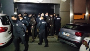 Korona virüsü hiçe saydılar, polis ekipleri tarafından basıldılar