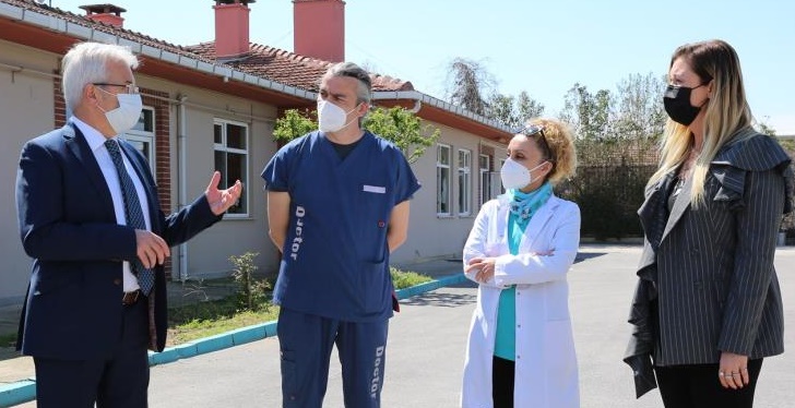 Başkan Erdem veteriner hekimlerin gününü kutladı