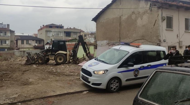 Bursa�da izinsiz inşaat yıkımı durduruldu Bursa Duysun
