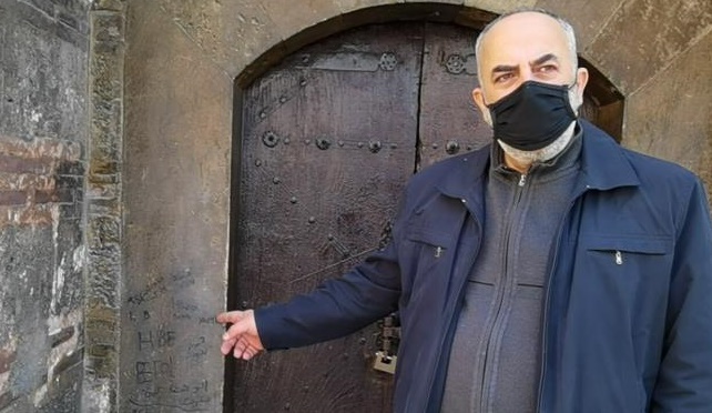 Bursa'da türbeye çirkin saldırı