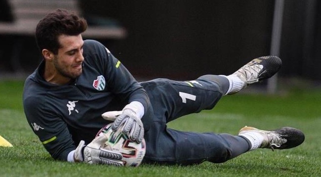 Bursaspor’da üç futbolcu ile yola devam edilmeyecek