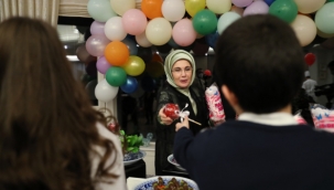 Cumhurbaşkanı Erdoğan, çocuklarla iftarda buluştu