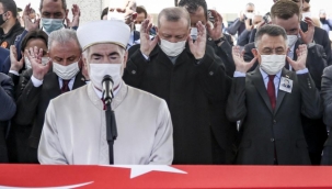 Eski Başbakan Yıldırım Akbulut son yolculuğuna uğurlanıyor