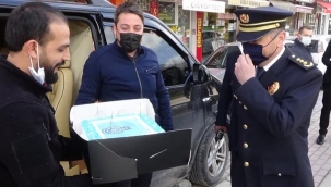 Gazetecilerden polislere, ‘Silah yüklü araç’ sürprizi