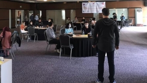 Gürsu'lu gençler ufuklarını genişletiyor