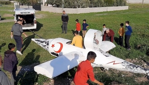 Hava aracı düştüğünü duyan koşup geldi