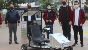 Liseli öğrenciler suyla hareket eden araç tasarladı