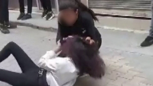 Saçlarından sürükleyip yerden yere vurdu o anlar kameraya yansıdı!