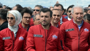 Selçuk Bayraktar: “İnsansız savaş uçakları geliyor”