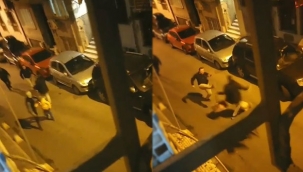 Şişli'de sahur vakti davulculara bıçaklı saldırı kamerada