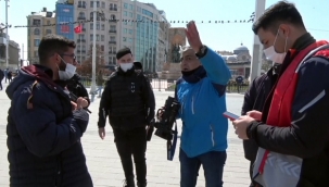 Taksim Meydan’da seyyar satıcılar gazeteciyi darp etti