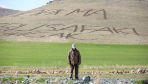 Vatan sevgisini dağlara yazdı