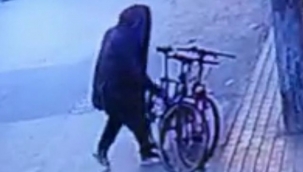 2 bisikleti bir hamleyle böyle çaldı