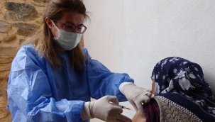 Aşıdan korkan 76 yaşındaki kadını ekipler ikna etti