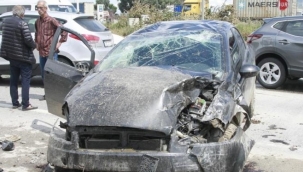 Bursa'da kaza ucuz atlatıldı: 3 yaralı