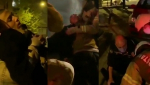 Giysi toplama kutusu içine girip sıkışan kişiyi itfaiye ekipleri kurtardı
