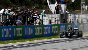 Hamilton kazandı, Barselona'daki altıncı zaferini aldı!