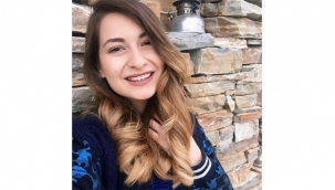 Öğrencilerinin gözü önünde hayatını kaybetti