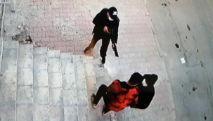 Şehir eşkıyaları yol kesip gasp yaptılar