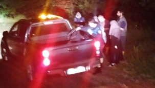 Selde mahsur kalan 15 kişi belediye ekipleri tarafından kurtarıldı