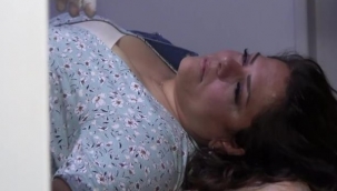 Sevgilisine ve arkadaşına evinin önünde kurşun yağdırdı