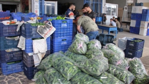 Tam kapanmada haller ile marketler arasındaki fiyat farkı dudak uçuklatıyor