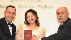 Başkan Aydın damadı terletti
