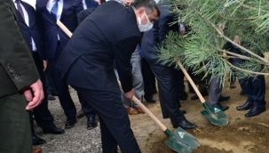 Belediye çalışıyor, yıldırım geleceğe taşınıyor