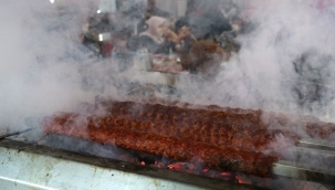 Hollanda'da ringa balığı, Adana'da kebap!