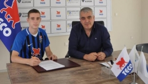 Mirkoviç'in oğlu Karacabey'e imza attı