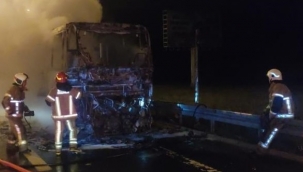 Otobüs alev alev yandı!