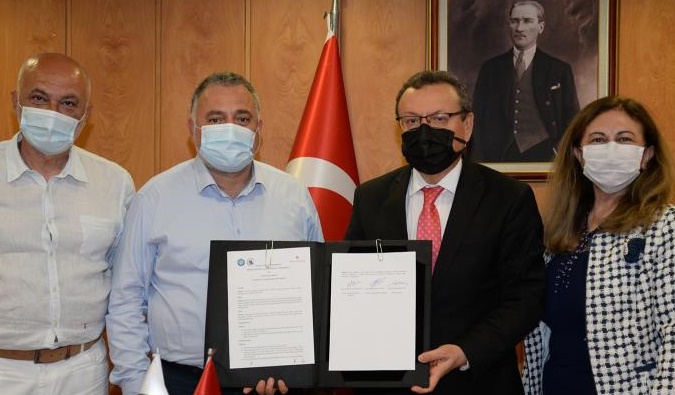 Özçolak Harası’ndan Atçılık Meslek Yüksekokulu’na büyük destek