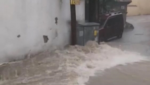 Sağanak yağış hayatı olumsuz etkiledi
