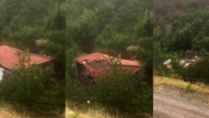 Amasya'da sel bir evi böyle yıktı