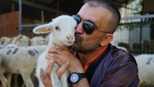 Bayram öncesi kuzularına sıra gecesi yaptı