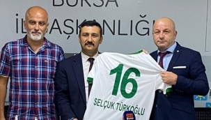 Bursaspor’a İYİ Parti’den 100 kombine sözü