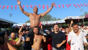 Kırkpınar'da başpehlivan Ali Gürbüz