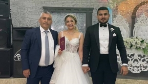 Nikah memuru kendi kızının nikahını kıydı