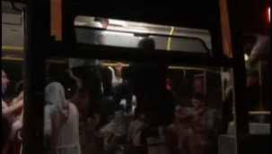 Otobüste 'maske takma' kavgası kamerada