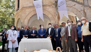 6 asırlık handa develi koza mezadı