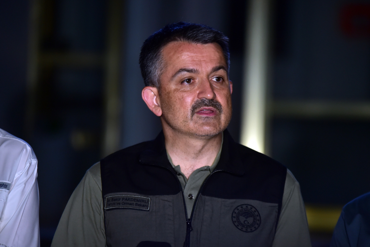Bakan Pakdemirli'den şiddetli yağışlara karşı uyarı