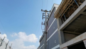 Elektrik akımına kapılan işçi ağır yaralandı