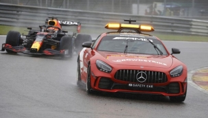 F1'e yağmur engeli