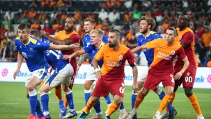 Galatasaray İskoçya'da 4 golle turladı