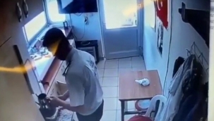 Güvenlik görevlisi kaynar suyla köpeği böyle haşladı