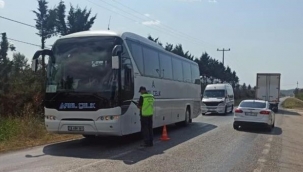 Jandarma ekiplerinden şehirlerarası otobüslere sıkı denetim