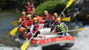 Kestel Belediyesi rafting şenliğine yoğun ilgi