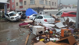 Sel sonrası Bozkurt ilçesi savaş alanına döndü